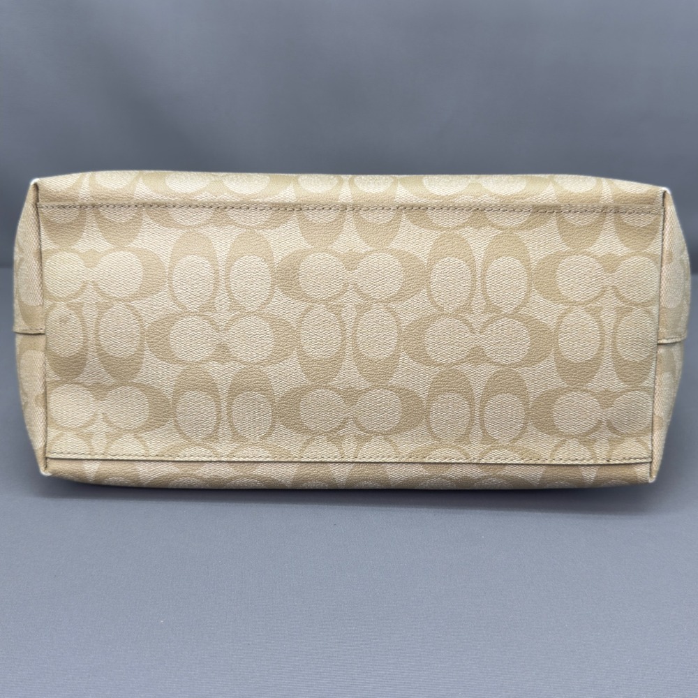 Coach City Tote Signature Canvas Light Khaki Chalk Gold Hardware - Picture 7 of 15